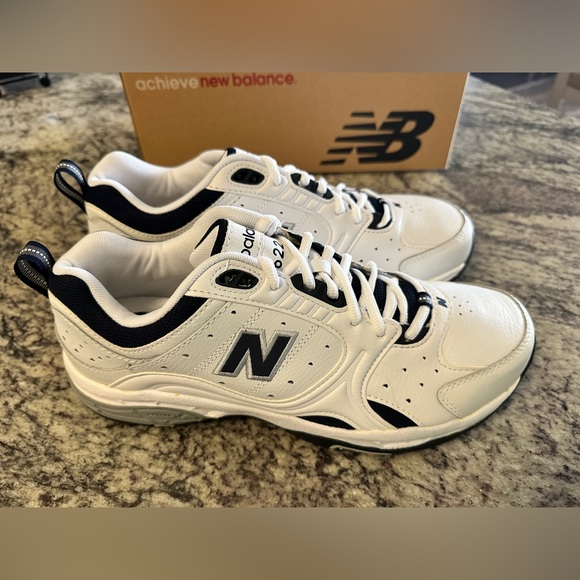 New Balance 622 White/Navy Training Shoes 10.5 2E Wide